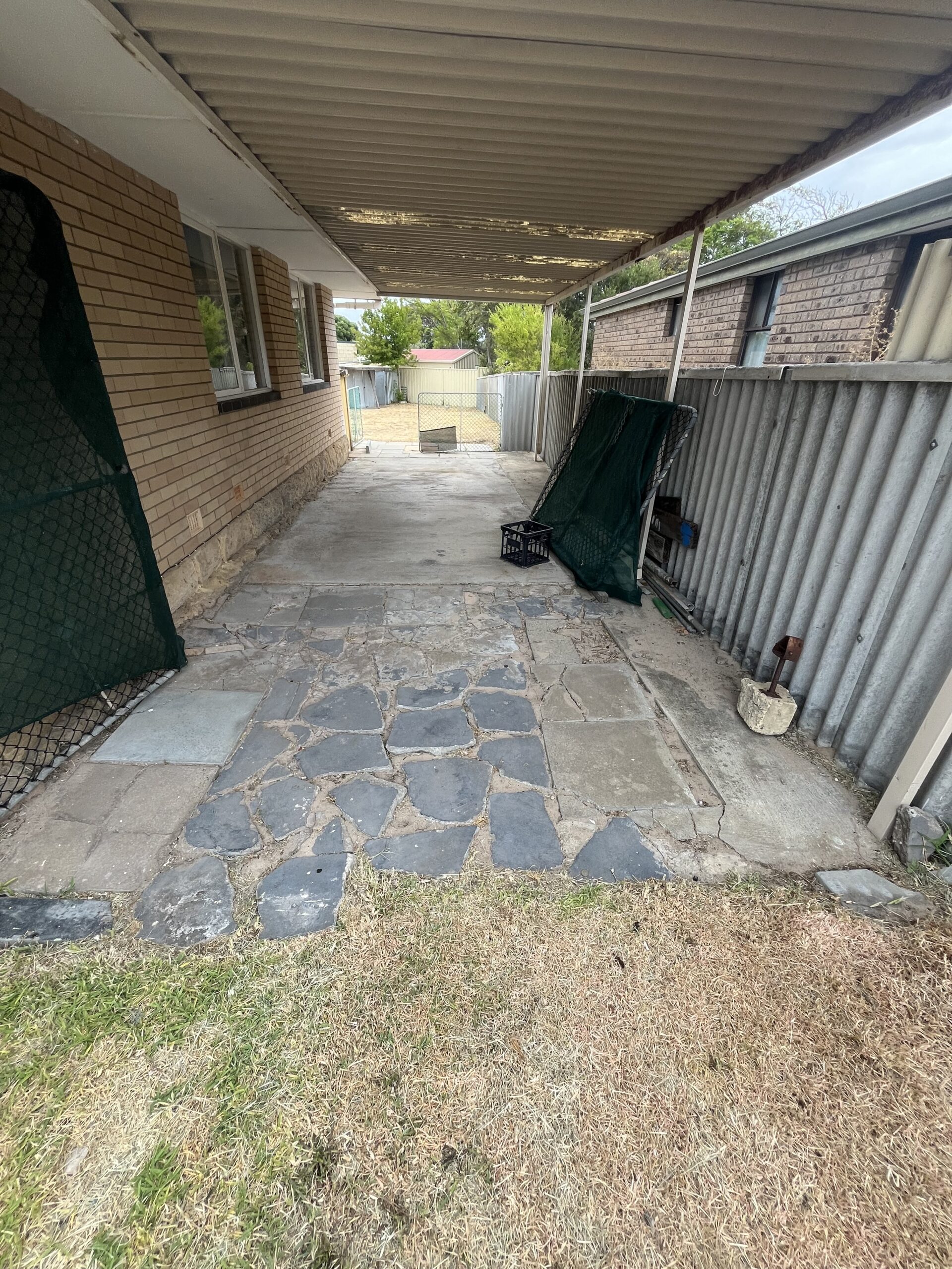 A tidy carport